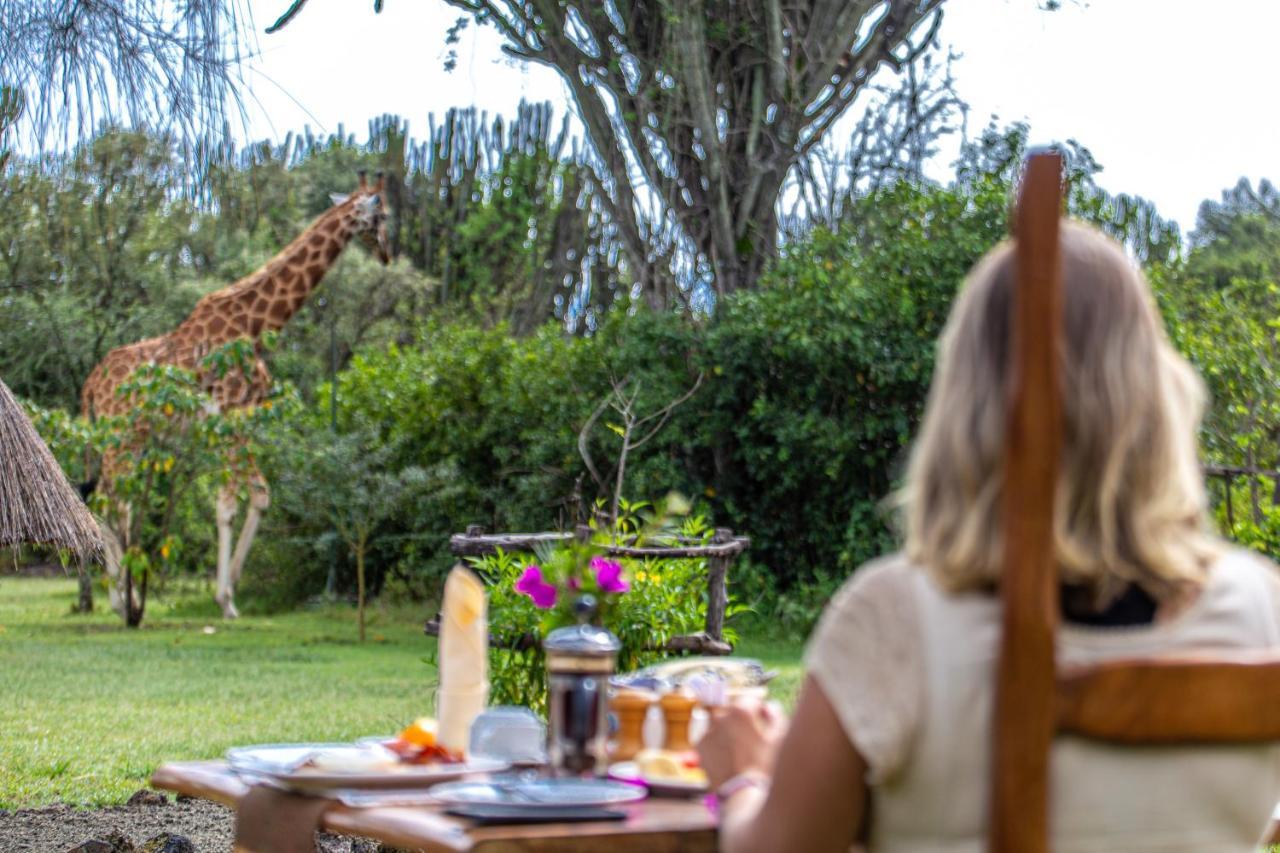 Mbweha Camp Lake Nakuru Elmenteita Bagian luar foto