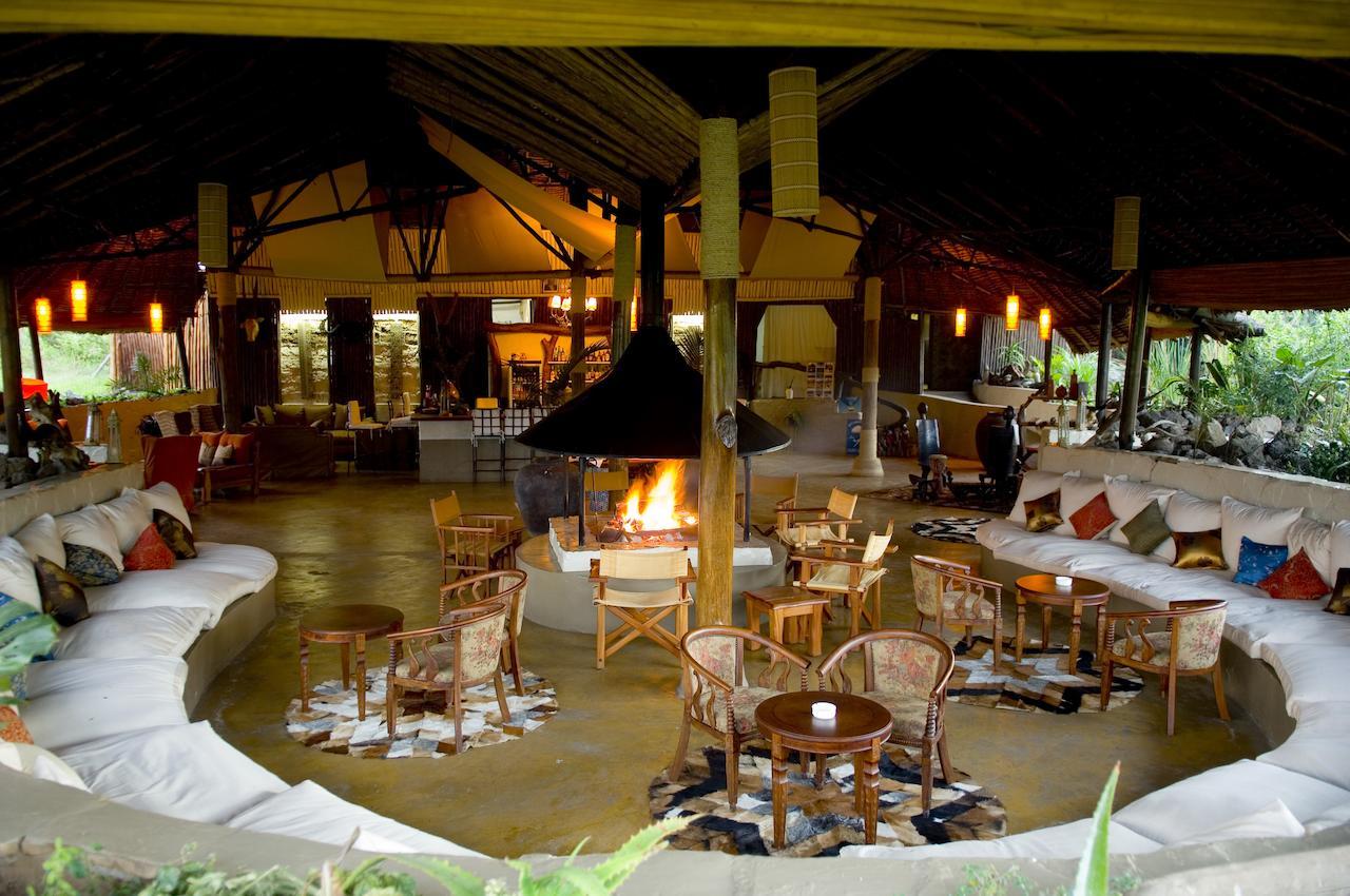 Mbweha Camp Lake Nakuru Elmenteita Bagian luar foto