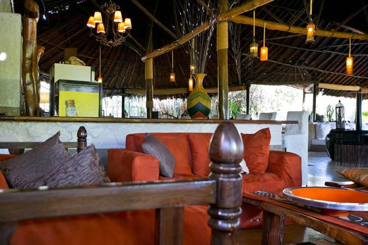 Mbweha Camp Lake Nakuru Elmenteita Bagian luar foto