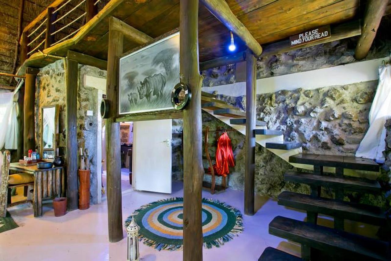 Mbweha Camp Lake Nakuru Elmenteita Bagian luar foto