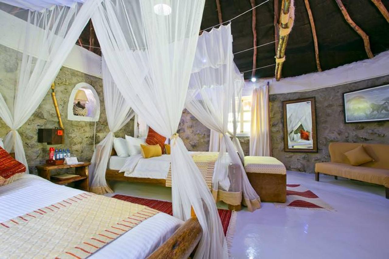 Mbweha Camp Lake Nakuru Elmenteita Bagian luar foto