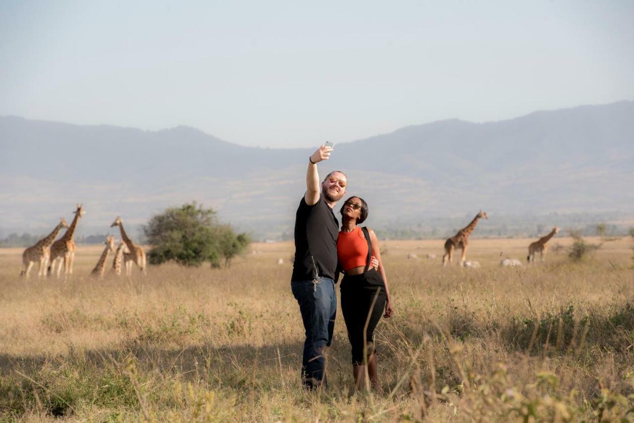 Mbweha Camp Lake Nakuru Elmenteita Bagian luar foto